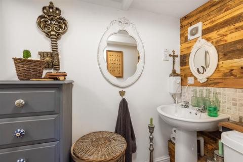 The Granary Cross, Croyde, Braunton, EX33 1PL