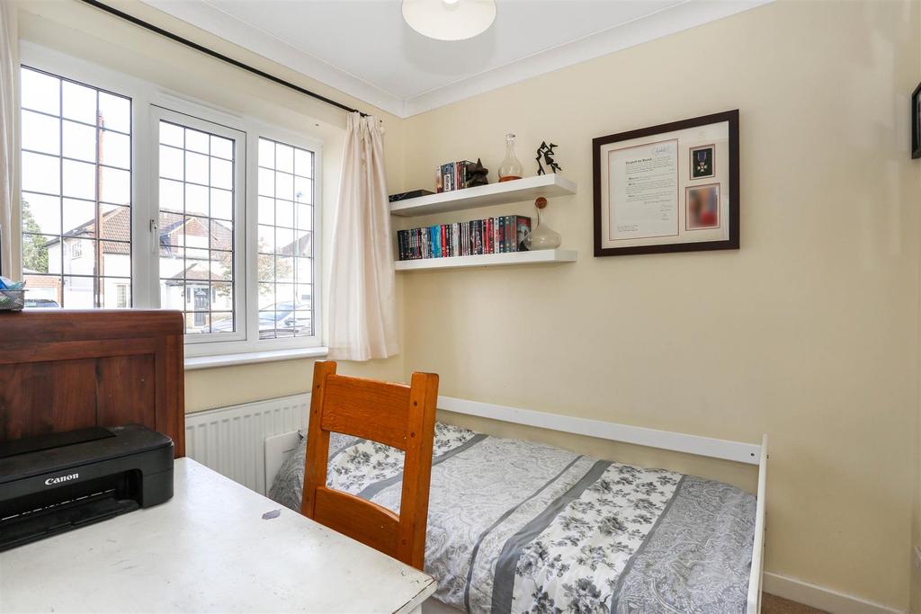 455418708 - 21 Browning Avenue, SM1 11.jpg