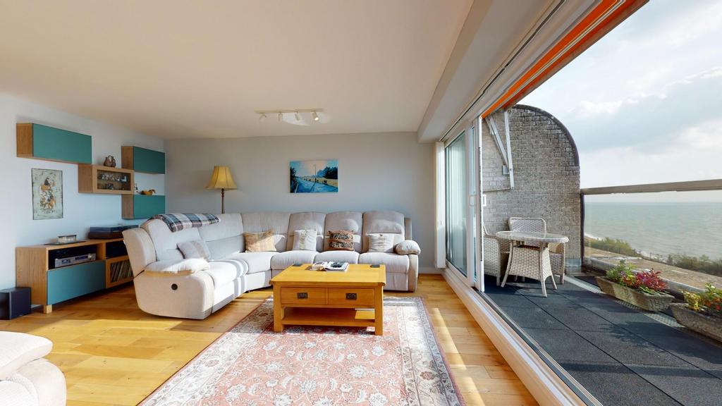 Whitecliffs, The Leas, Folkestone 2 bed apartment £425,000
