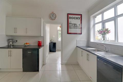 92 Boston Avenue, Southend-on-sea, SS2 6JD