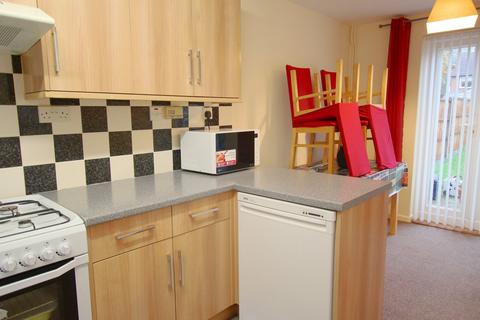 3 bedroom semi-detached house to rent, Hobart Crescent, Willen Park, Milton Keynes, MK15