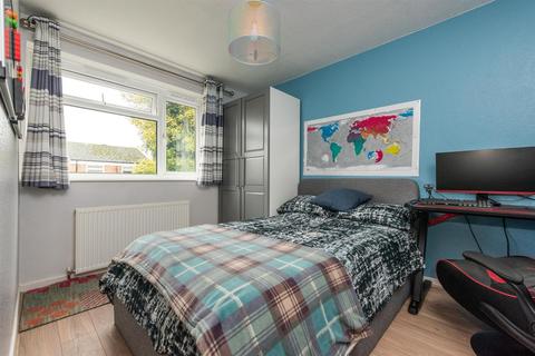 14 Grange Close, West Molesey, KT8 2PX