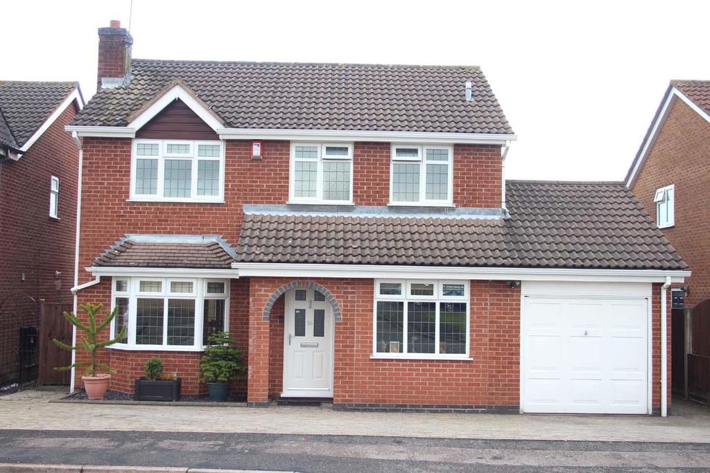 Drake Way, Hinckley 4 bed detached house £330,000