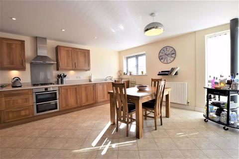 27, Bevington Court Crossley Road, Worcester, WR5 3GF
