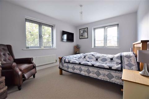 27, Bevington Court Crossley Road, Worcester, WR5 3GF