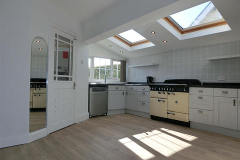 43 Barkers Lane, Wythall, Birmingham, B47 6BY