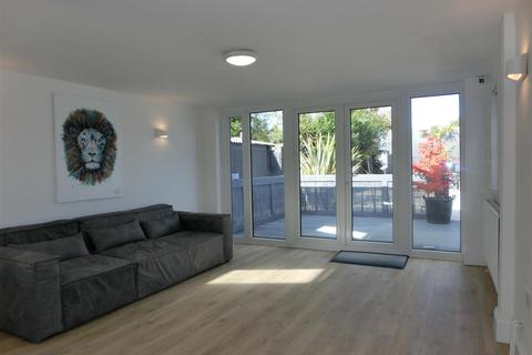 43 Barkers Lane, Wythall, Birmingham, B47 6BY