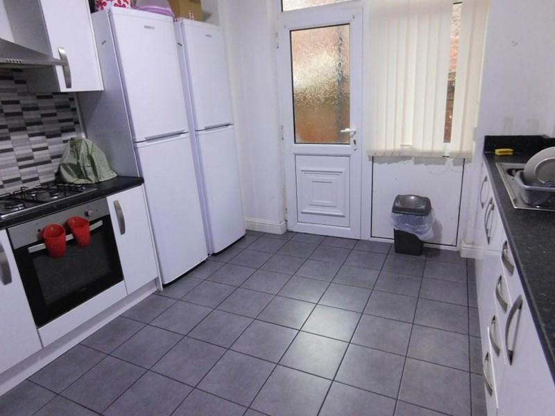 Salisbury Road, Liverpool 5 bed terraced house £368 pcm (£85 pw)