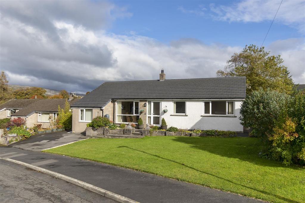 12 Croft Close