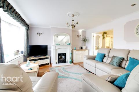 16 Boxted Close, Luton, LU4 9HW
