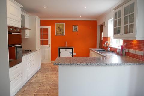 33 Pen Y Fan Close, Libanus, Brecon, LD3 8EJ