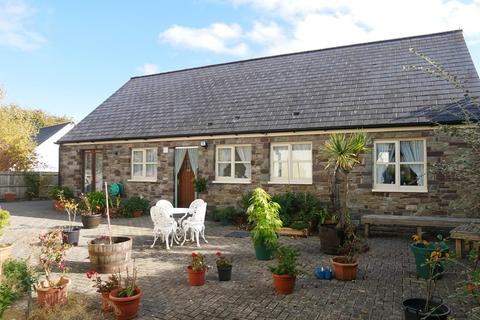 33 Pen Y Fan Close, Libanus, Brecon, LD3 8EJ