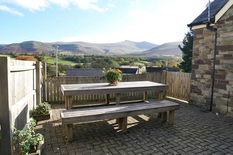 33 Pen Y Fan Close, Libanus, Brecon, LD3 8EJ
