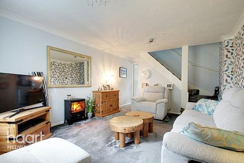 7 Yalding Close, Rochester, ME2 3XF