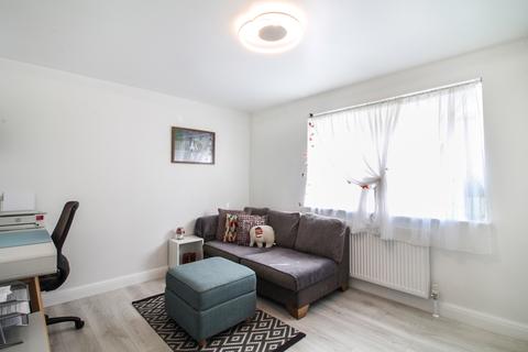 3 Penrith Close, Beckenham, BR3 5UF