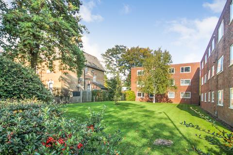 3 Penrith Close, Beckenham, BR3 5UF