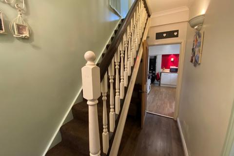 65 Ely Street, Tonypandy, CF40 1BZ