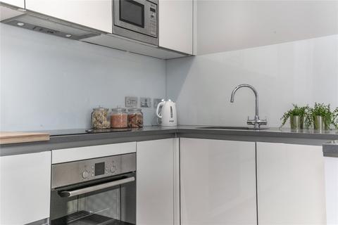 1 bedroom apartment to rent, Queenstown Road, London, SW11