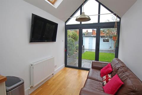 42 Basils Road, Stevenage, SG1 3PX