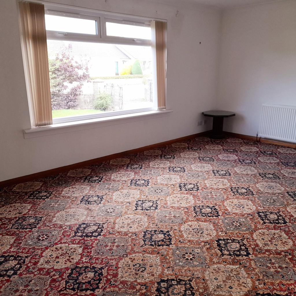 7 Vallance Drive, LOCKERBIE, DG11 2DU 2 bed detached bungalow £160,000