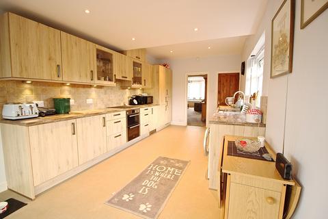 Woodfield Dittons Road, Polegate, BN26 6HS