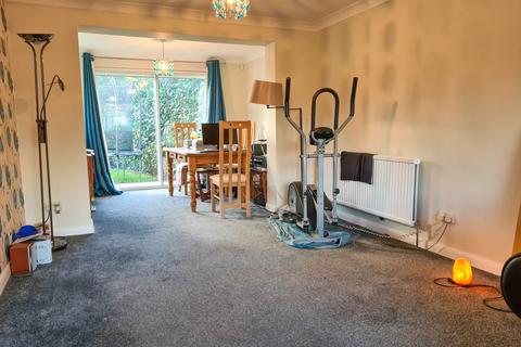 25 Welley Road, Wraysbury, Staines-upon-thames, TW19 5DW