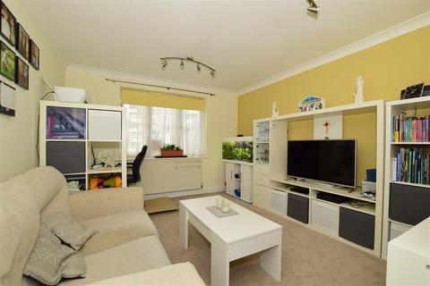 445 Erith Road, Northumberland Heath, Erith, DA8 3LT