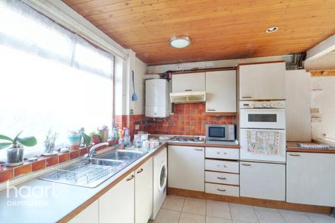 95 Arundel Drive, Orpington, BR6 9JQ