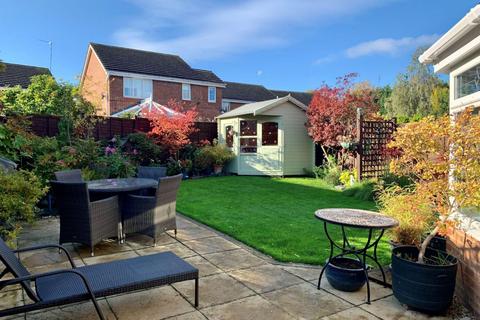 40 Dixon Road, Northampton, NN2 8XE