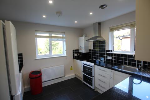 2 bedroom maisonette to rent - Stanton Court, Birdhurst Rise, South Croydon CR2