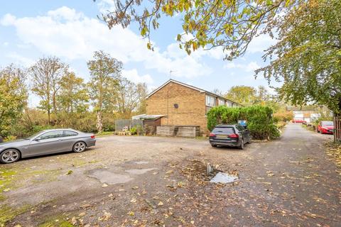 25, Orchard Court The Island, West Drayton, UB7 0ES