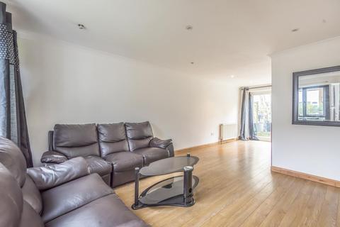 25, Orchard Court The Island, West Drayton, UB7 0ES