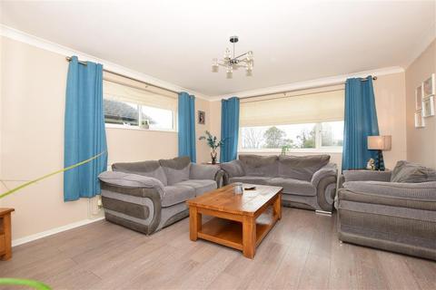 318 Dover Road, Folkestone, CT19 6PA