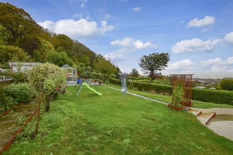318 Dover Road, Folkestone, CT19 6PA