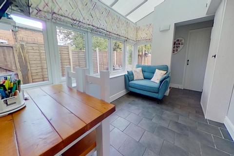 76 Willow Street, Romford, RM7 7LB