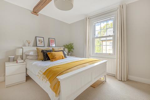 21 Pantile Road, Weybridge, KT13 9PY