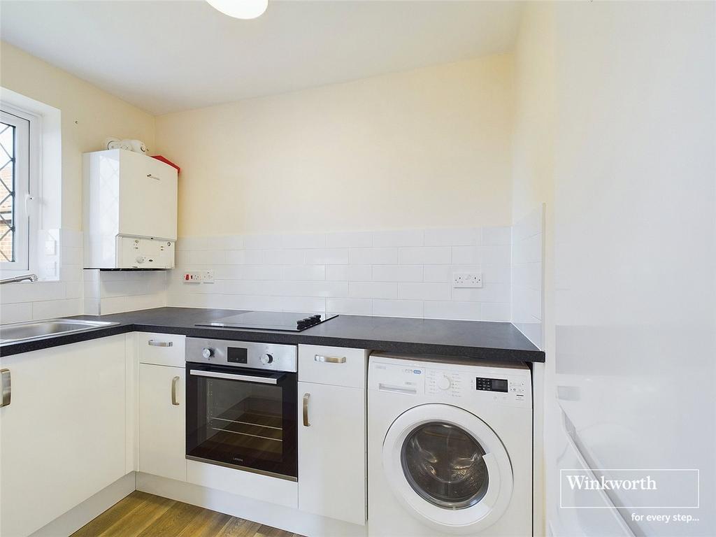 Apartment in Reading - View 5