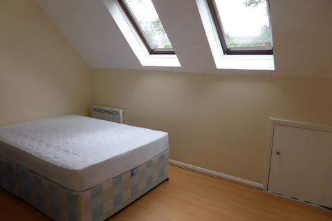 1 bedroom flat to rent, Bowman Court, Crawley