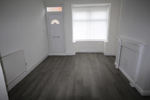 2 bedroom terraced house to rent, York Terrace, Rustenburg St, Hull, HU9