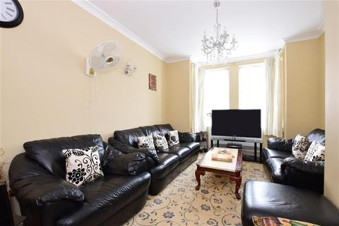 24 Castleton Road, London, E17 4AR