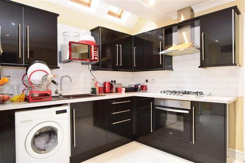 24 Castleton Road, London, E17 4AR