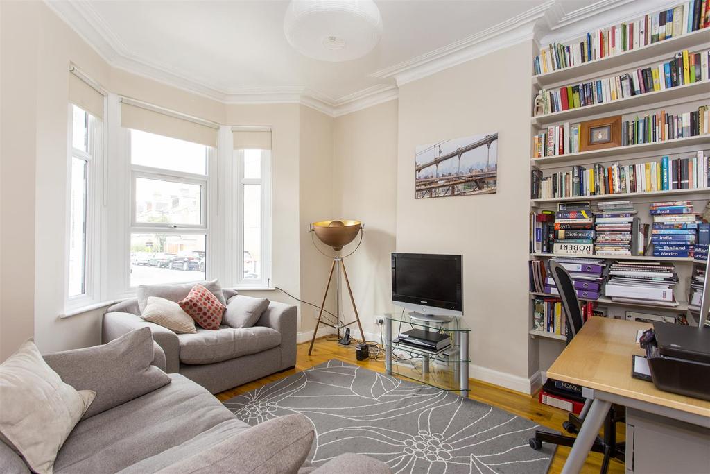 Fairview Road, N15 1 bed flat £1,300 pcm (£300 pw)