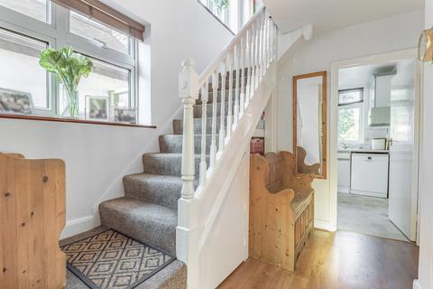 7 Carroll Avenue, Guildford, GU1 2QJ