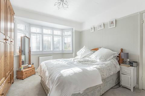 7 Carroll Avenue, Guildford, GU1 2QJ