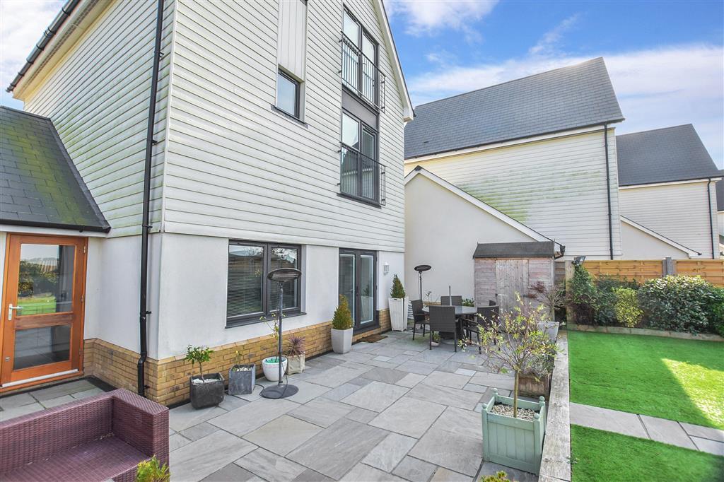 Patio / Decking