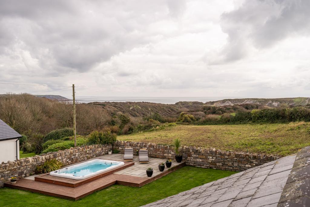 A page Image WEB (38 of 82).jpg