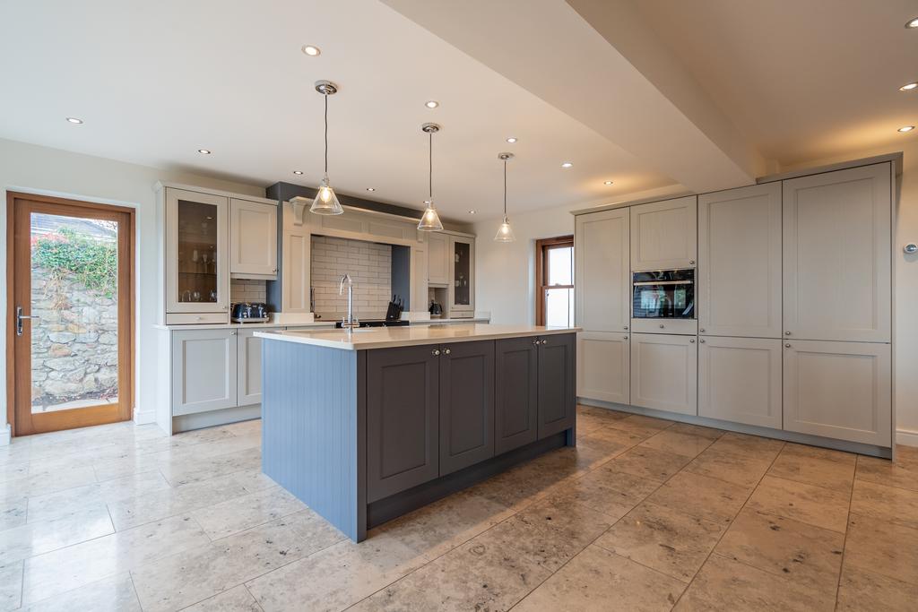 A page Image WEB (40 of 82).jpg