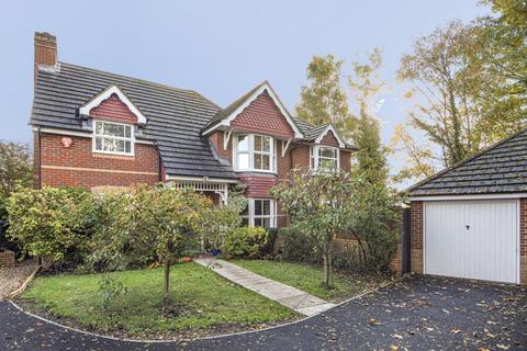 32 Scholars Walk, Guildford, GU2 7TR