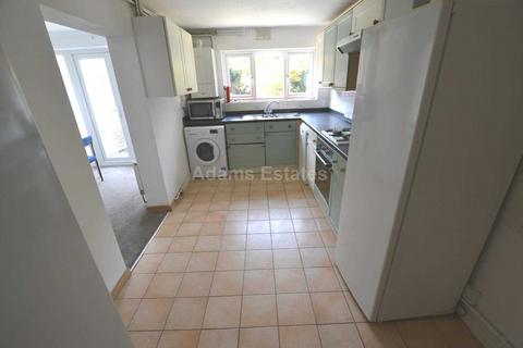 5 bedroom terraced house to rent, Donnington Road, Reading