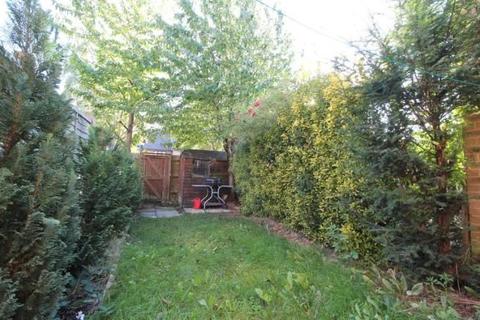 5 Kilross Road, Feltham, TW14 8SB